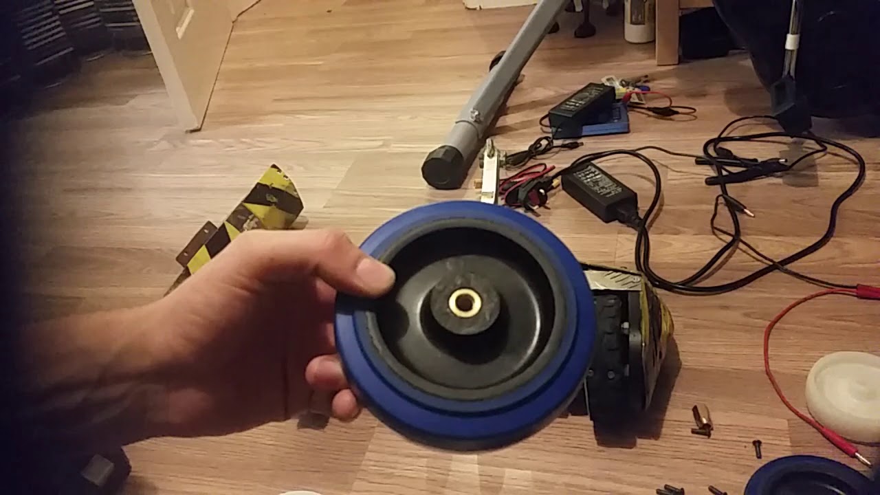 Wheels for UK .13.6kg Featherweight combat robots