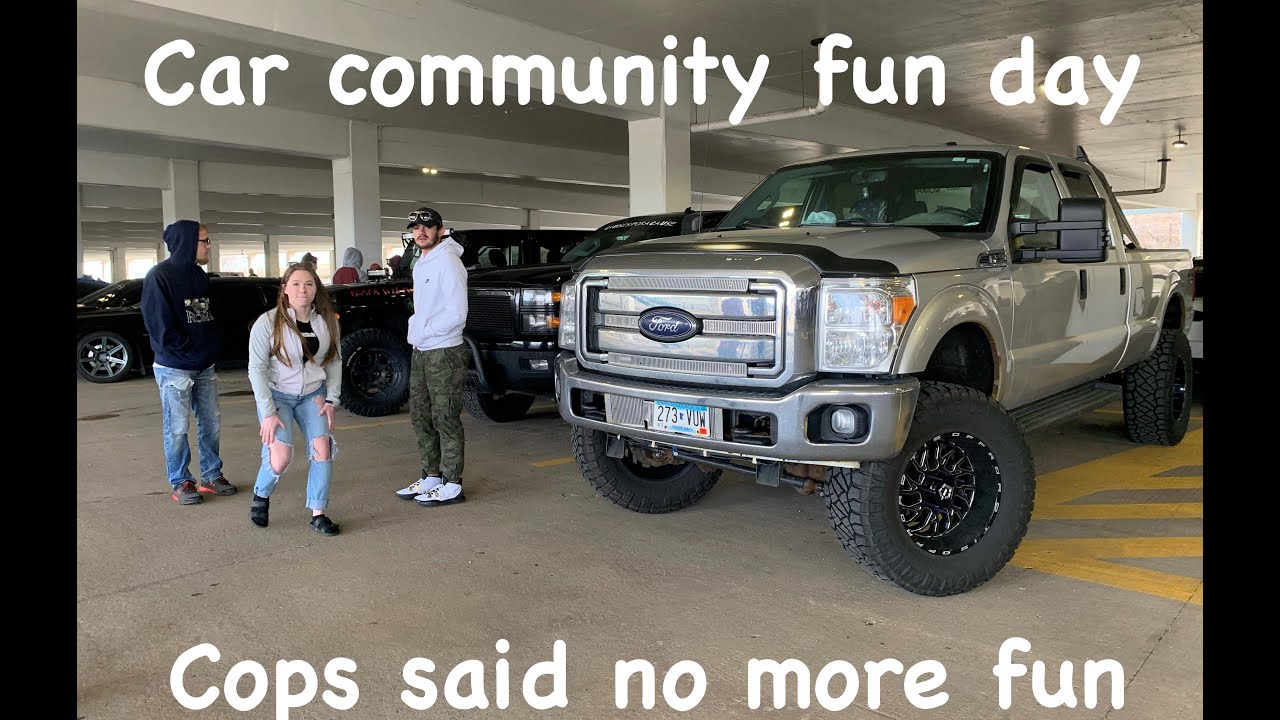 Huuuge car meet and the cops shut it down - YouTube