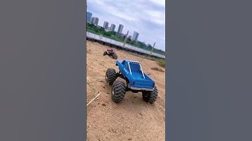 Sandy Thrills and Spills: FCX24 Smasher V2 Desert Adventure！🚗