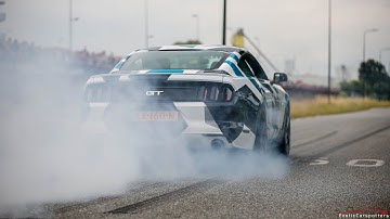 Ford Mustang GT w/ SR Performance X-Pipe and Roush Exhaust - Burnouts & Revs !