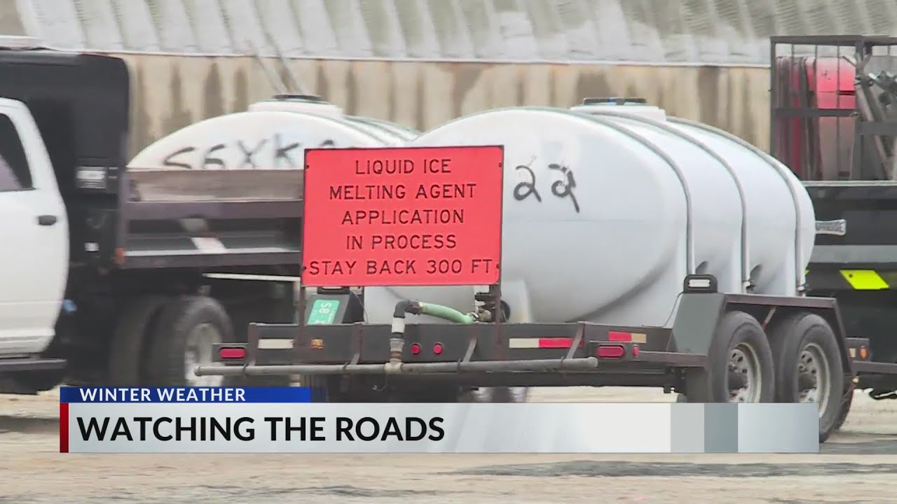 TN road crews get ready for icy weather with salt, potato juice - YouTube