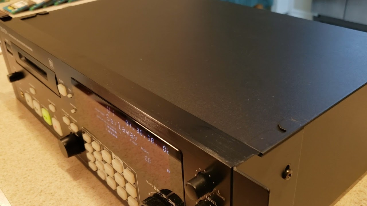 DENON DN-M1050R 【ジャンク品】 □ジャンク即決！DENON デノン DN-M1050R MDデッキ MDレコーダー