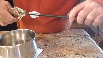 REMOVAL OF GLUED NOCK OR INSERT FROM AN ARROW OR BOLT