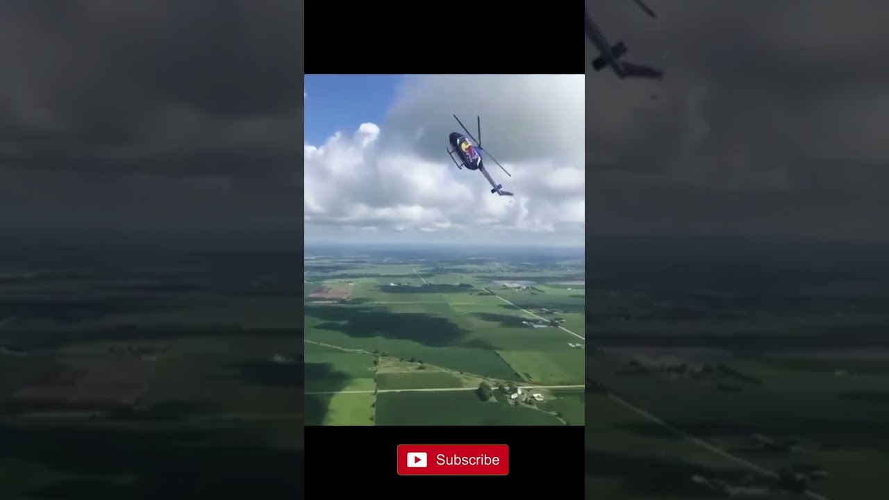 Increíble acrobacia de un helicóptero 