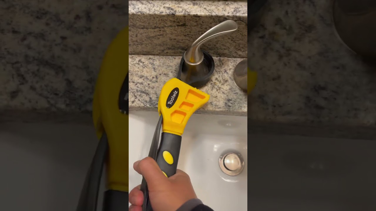 This tool works | Toolwiz Strap Wrench Set, Adjustable Rubber Strap Wrench!