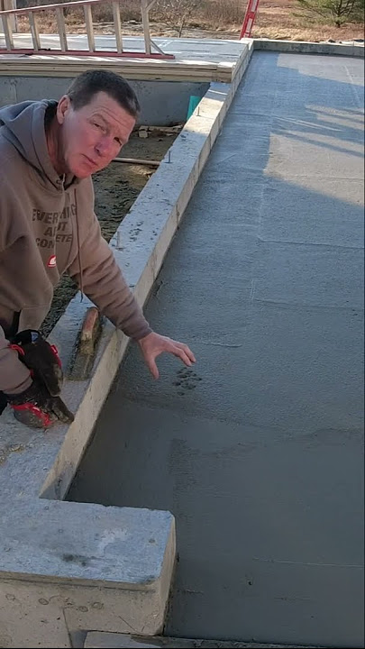 Concrete Timing! When To Start Finishing Concrete! #shorts