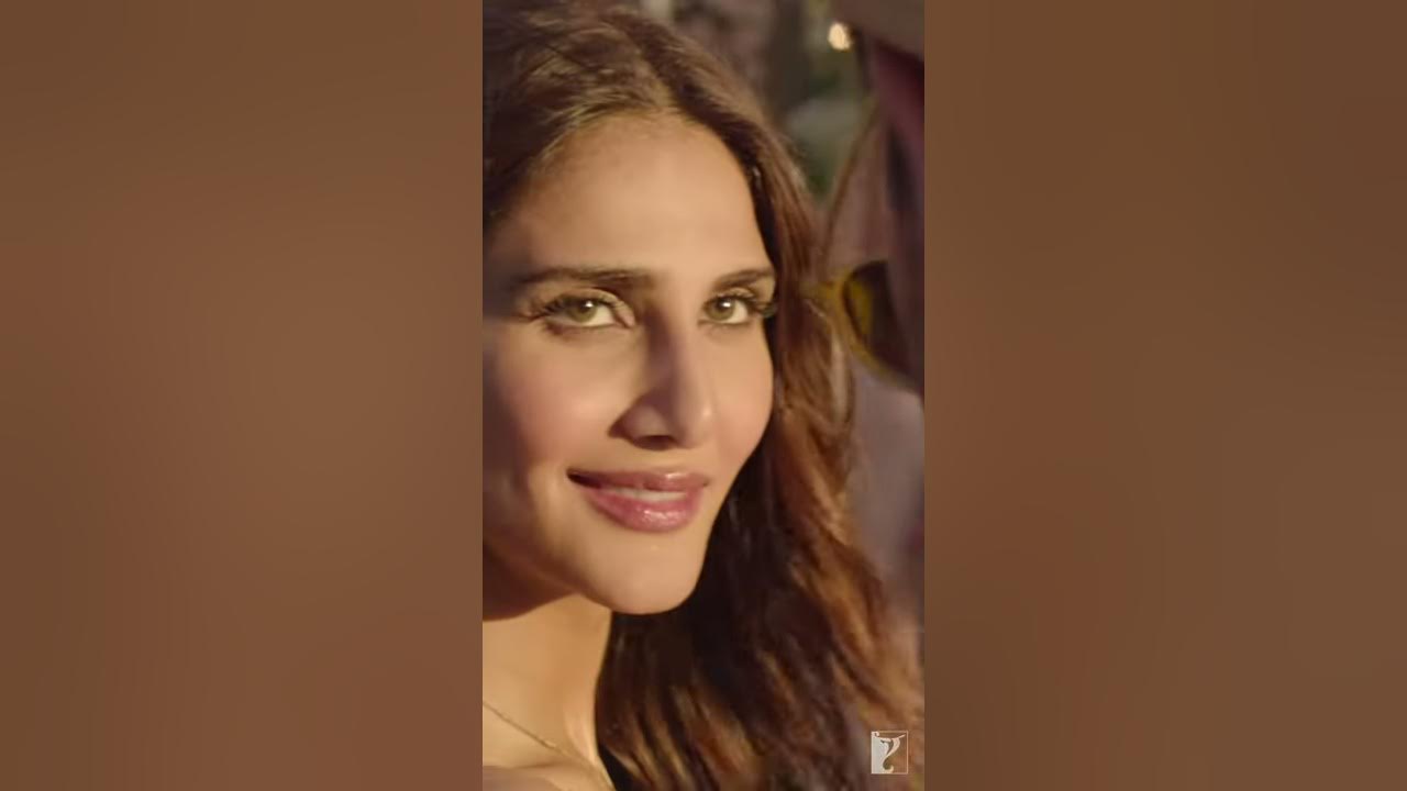 Ring in the new year with some Ghungroo tod moves | WAR | Hrithik Roshan, Vaani Kapoor #YRFShorts