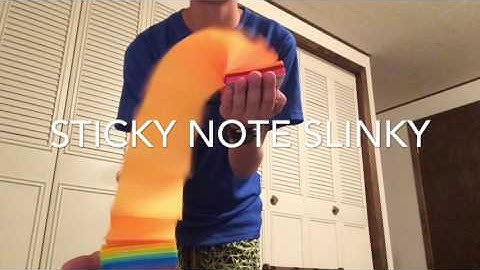 How To Make A DIY Sticky Note Slinky