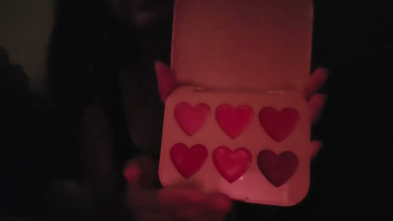 asemeerre caseron con diferentes cosas (asmr)