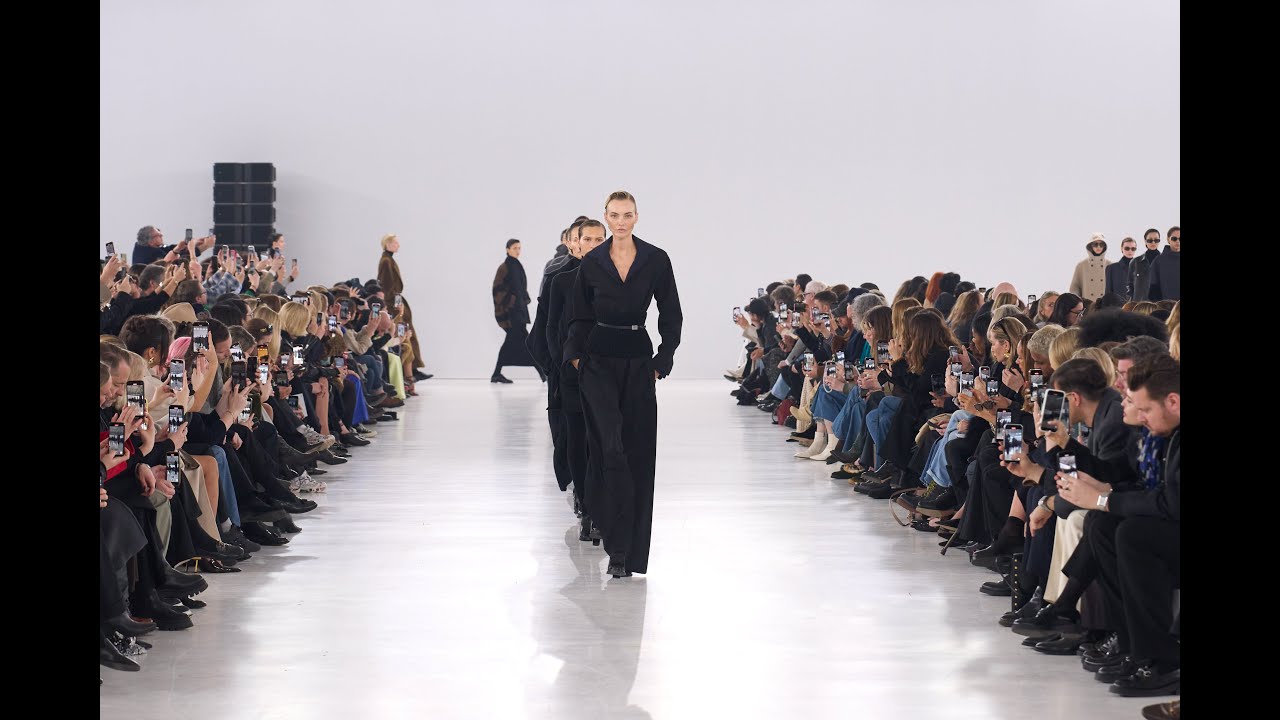 Max Mara Fall Winter 2024 Runway Show