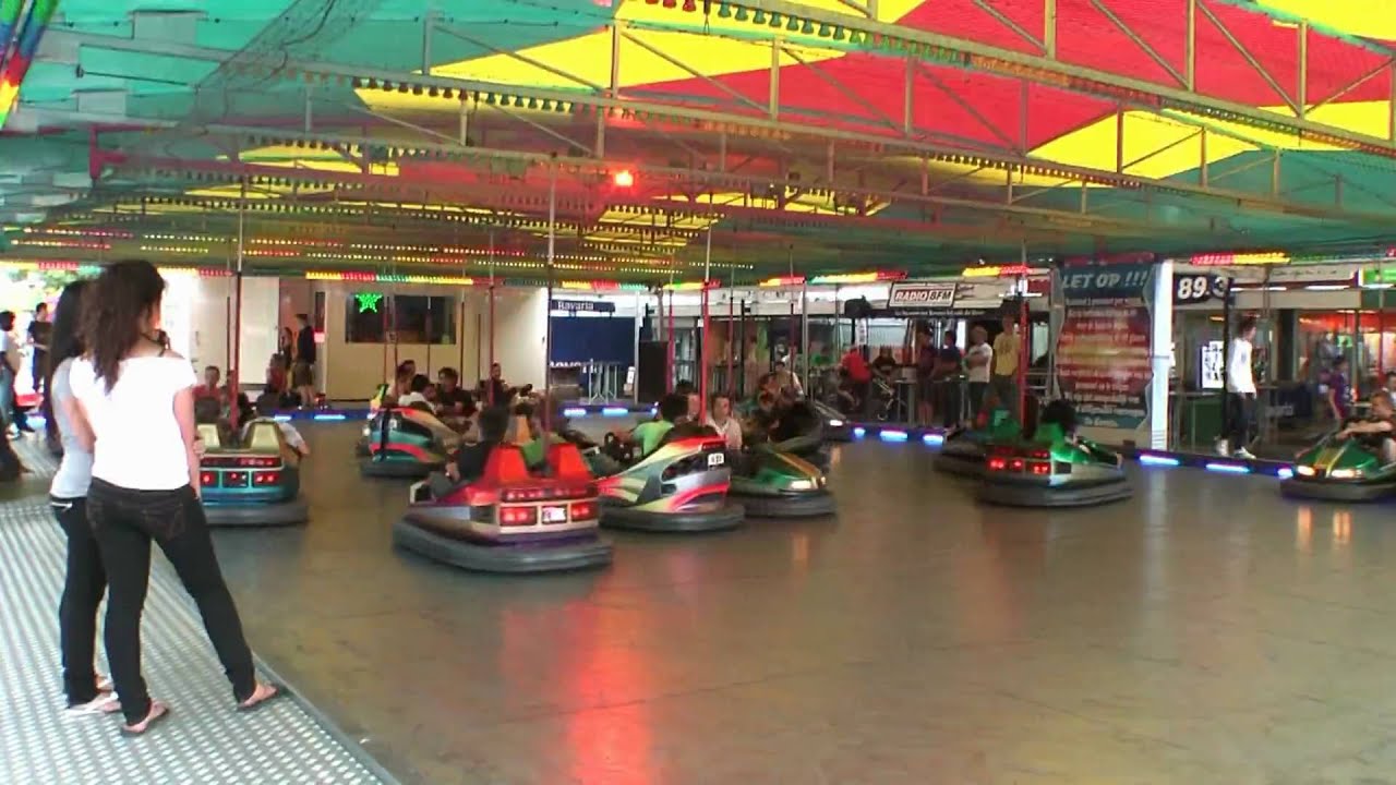 Een autoscooter huur je bij KermisPlezier.nl YouTube