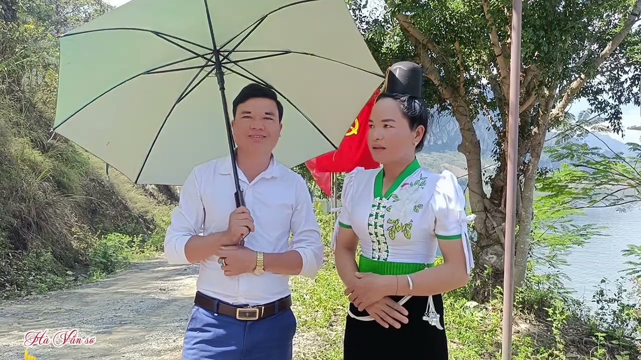 Cau pá uôn đua thuyền gặp lò toan hát hay lắm