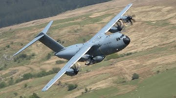MAGNIFICENT 3x RAF A400M ATLAS MACH LOOP PASSES!