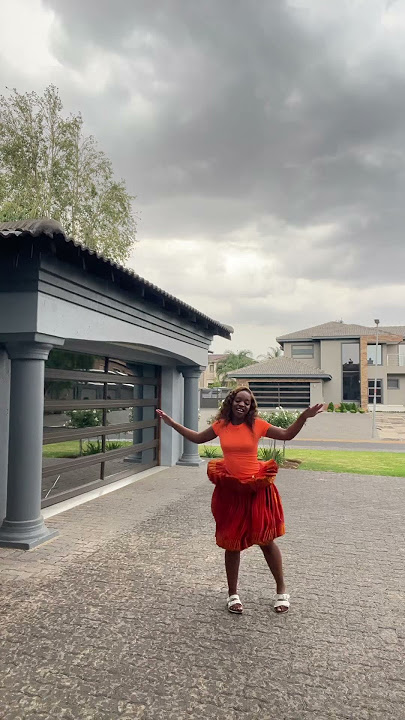 Nyongo Russian army Tsonga dance 💃🏽🧡
