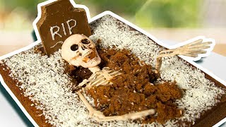 3 Halloween Life Hacks that will Scare your Sister | Easy DIY Crafts, Treats & Pranks