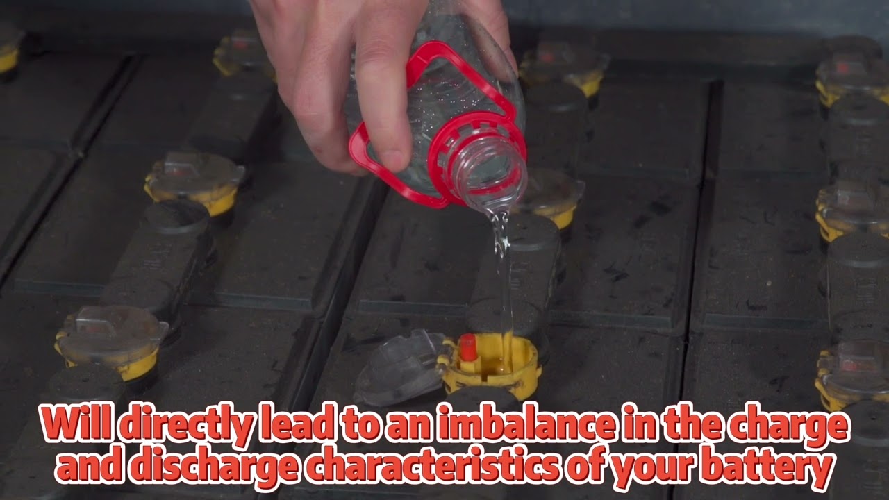 How To Add Water To A Battery How to add water for electric forklift battery? - YouTube