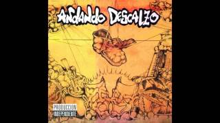 Video thumbnail of "Andando Descalzo - Busco"