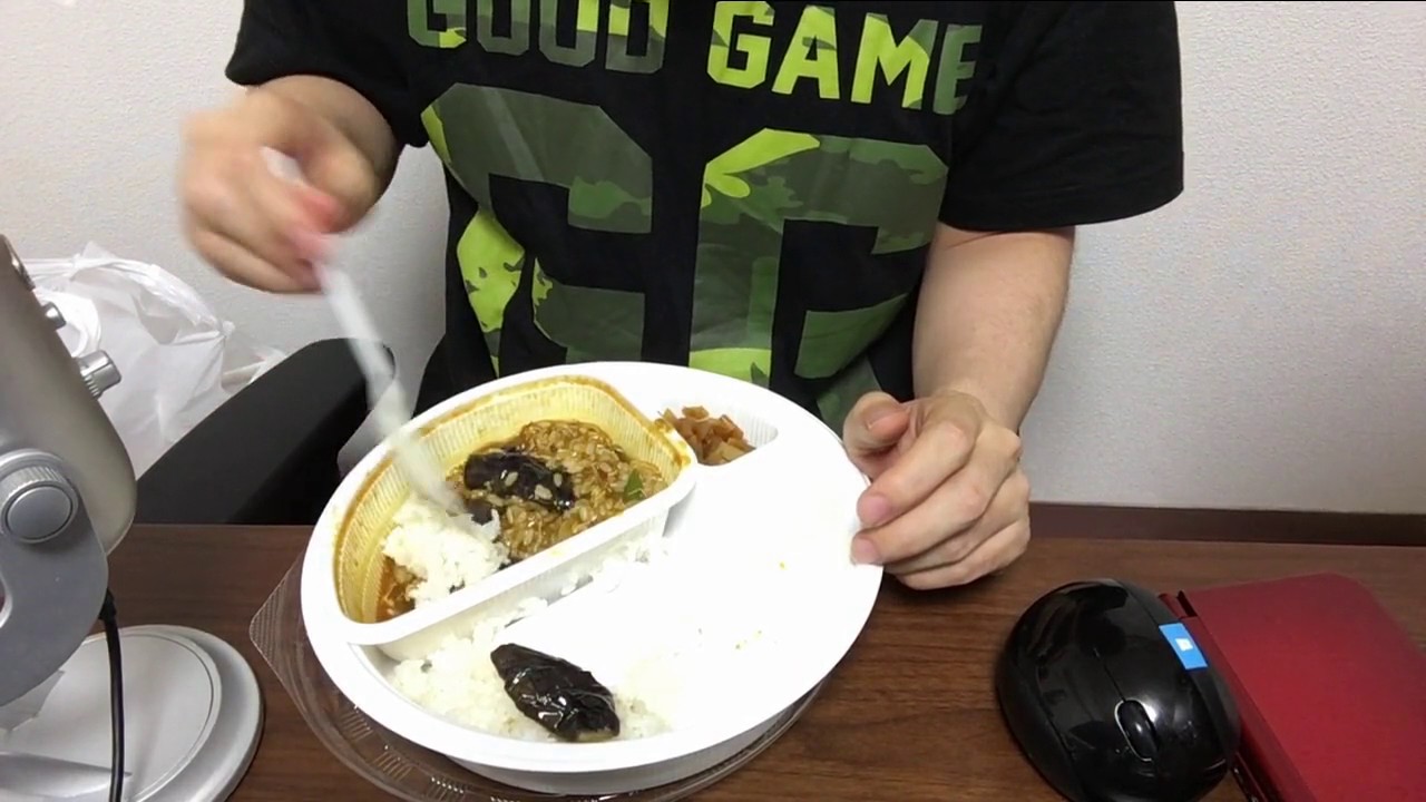 ココイチの7辛に挑戦する男（秘蔵映像あり）