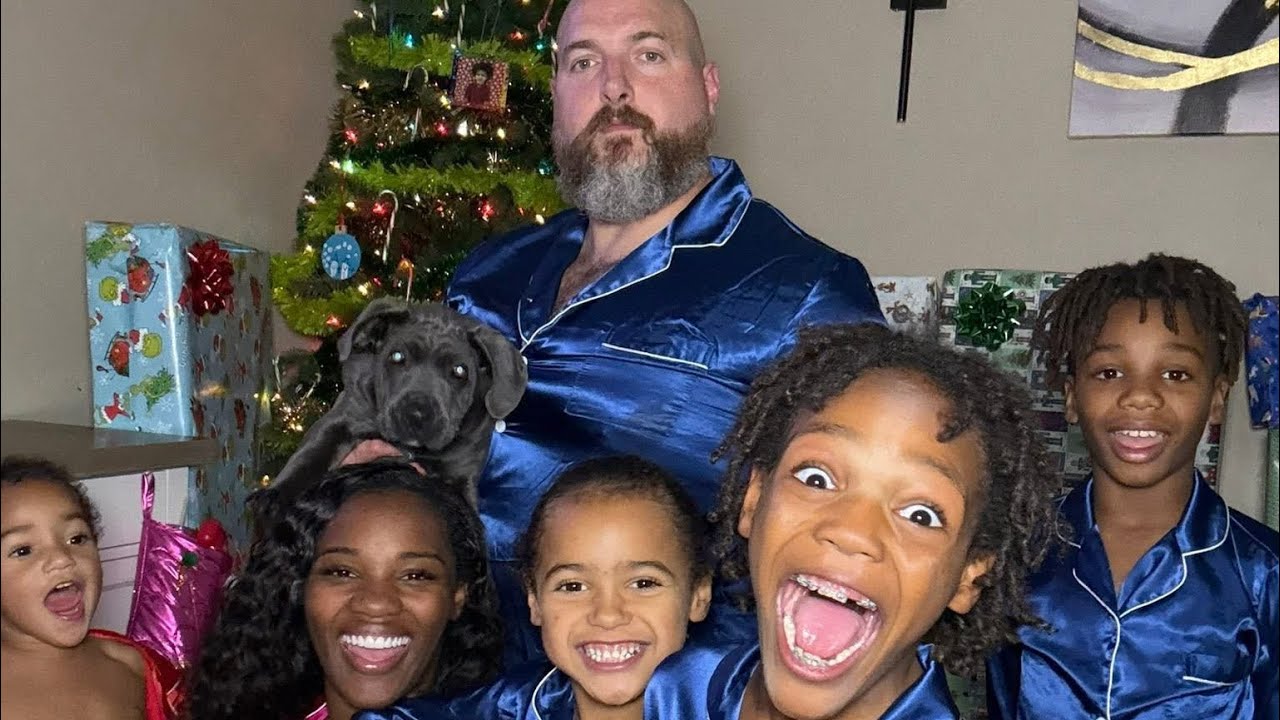 Рождественский видеоблог межрасовой семьи 2025 года