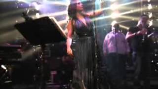 Funda Arar- bir teselli ver canlı 2009