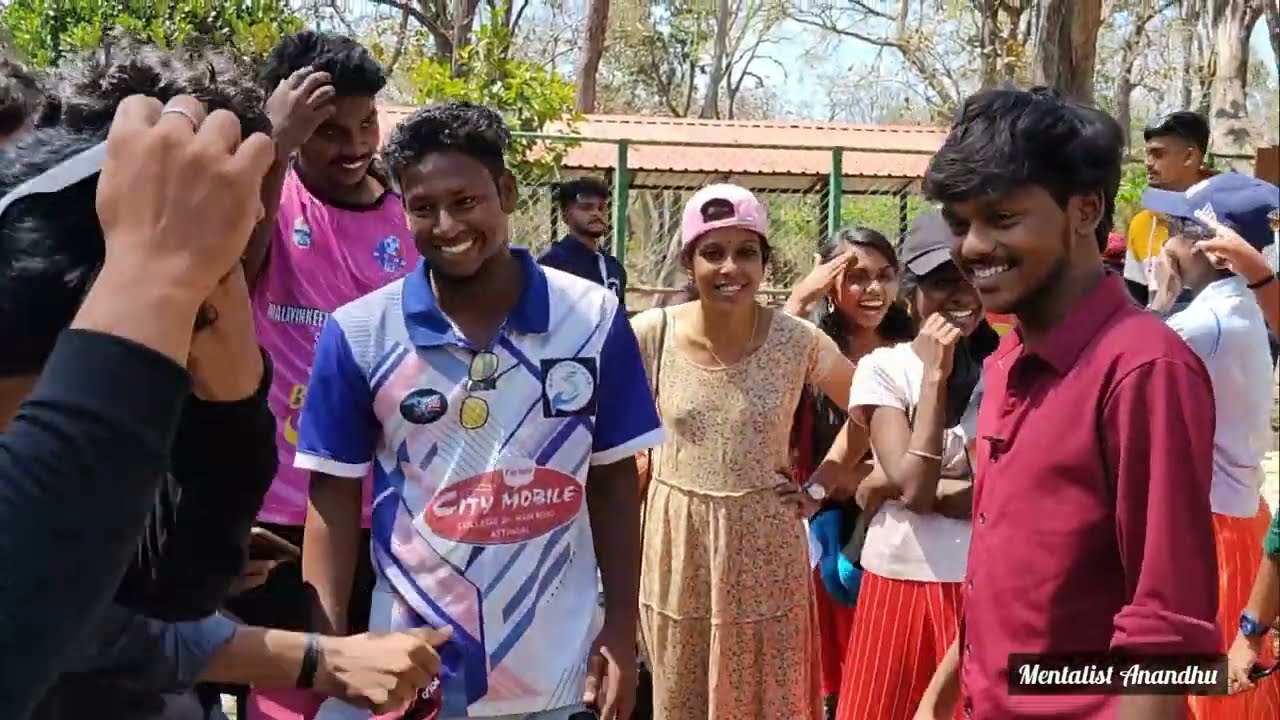 കോളേജ് ടൂറിനിടയിലെ STREET MENTALISM | Public Reactions | Mentalist Anandhu