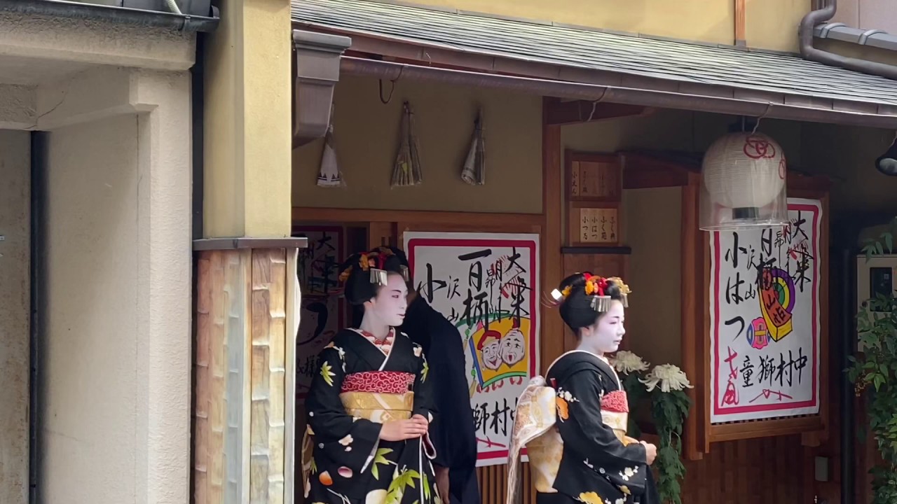 見世出し】小つるさんと小はつさん【宮川町舞妓】2019/11/7 Maiko