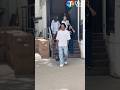 Farhan Akhtar hue apne family sang spot restaurant ke bahar 🤩#shorts #farhanakhtar