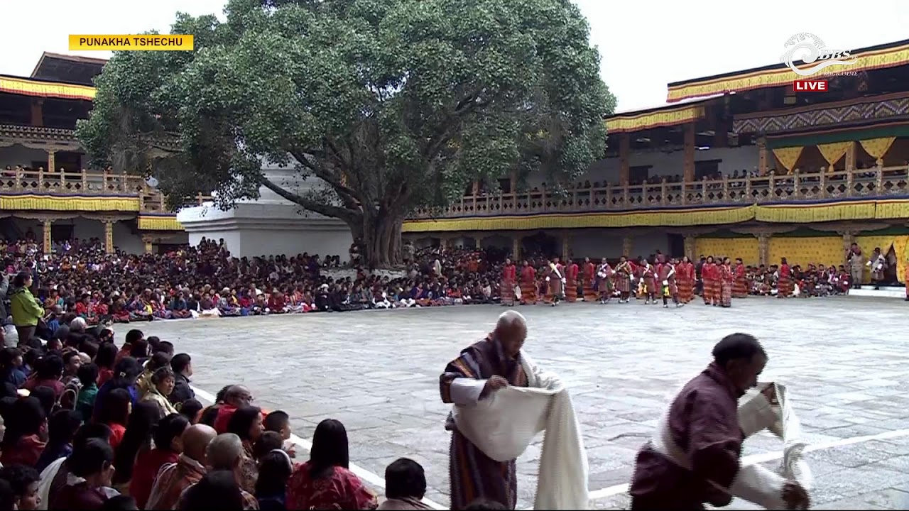 𝗣𝗨𝗡𝗔𝗞𝗛𝗔 𝗧𝗦𝗛𝗘𝗖𝗛𝗨,𝗗𝗔𝗬 𝗧𝗪𝗢!