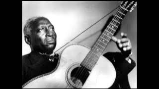 Lead Belly - Midnight Special