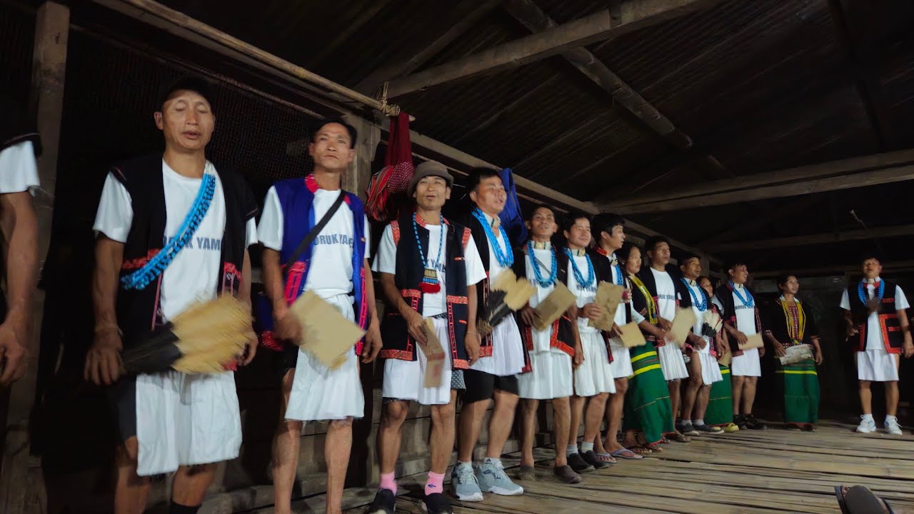 Adi Pasi Sibuk lok Etor delong e..irgang  rudo