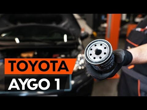 Video: Hoe ververs je de olie op een Toyota heftruck?