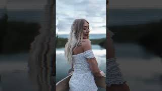 Laura - Outdoor Portrait Photography