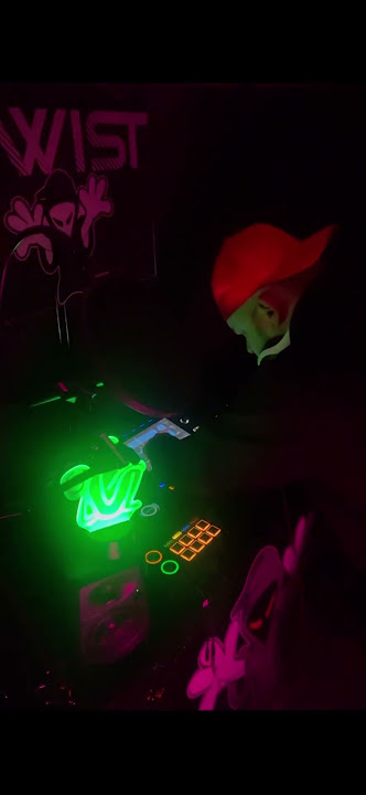 Sheβs a maniac on the floor πππ#makina #rave #northeastrave #newmonkey #thenewmonkey #newsongs