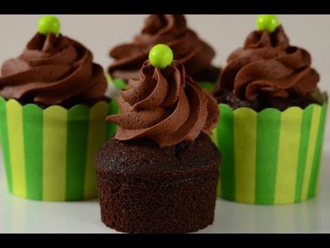 Chocolate Cupcakes Recipe Demonstration Joyofbaking-11-08-2015