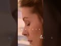 إنظري إلي هذ السيده 
