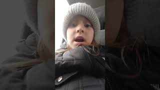 Сказка про курочку, в Олесином исполнении. #сказка #курочка #сказкадлясна  #детскийканал #дочкиисын