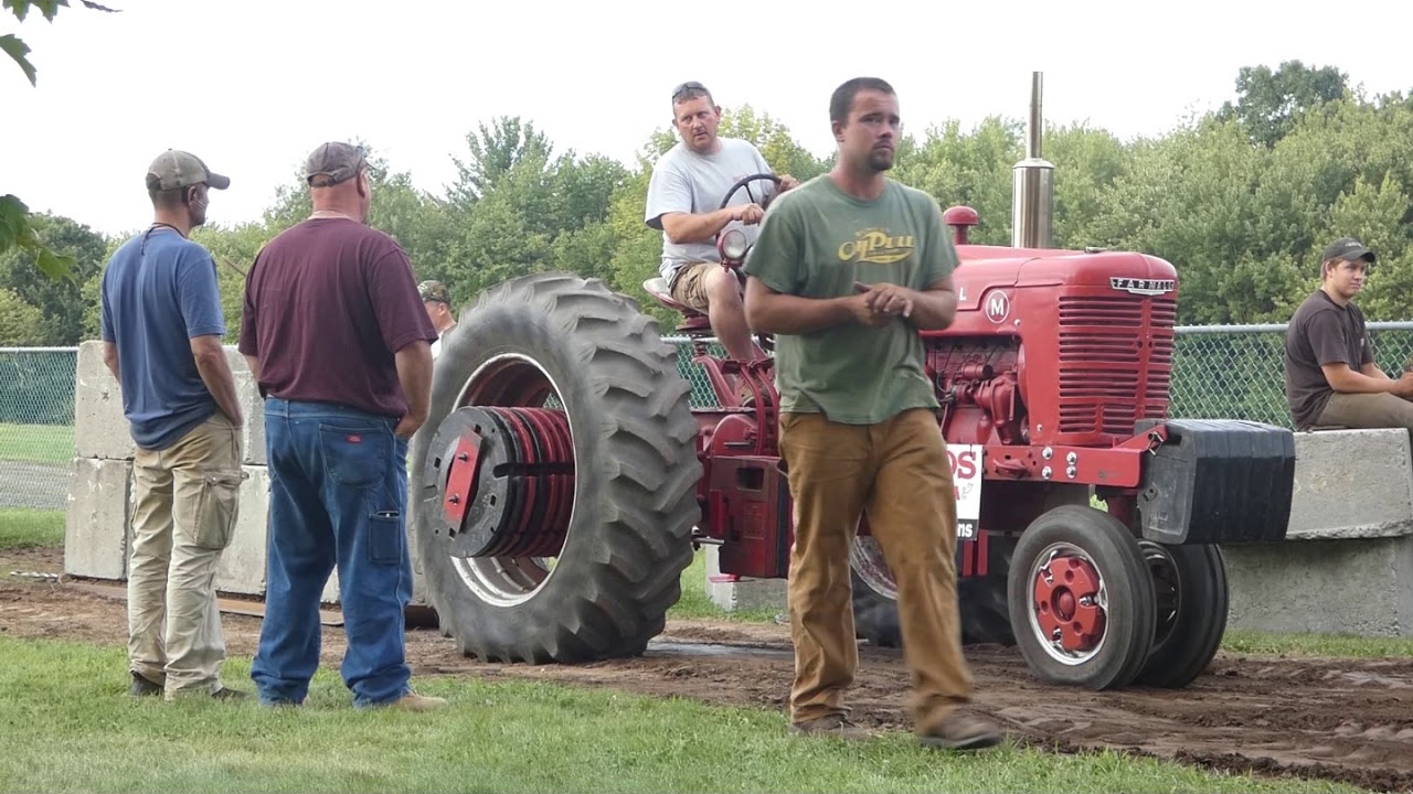 2018 FFA Nonnewaug H. S.  Bethlehem Fairgrounds Pull'n - 11,500 lb Class - FINAL - (039-40)