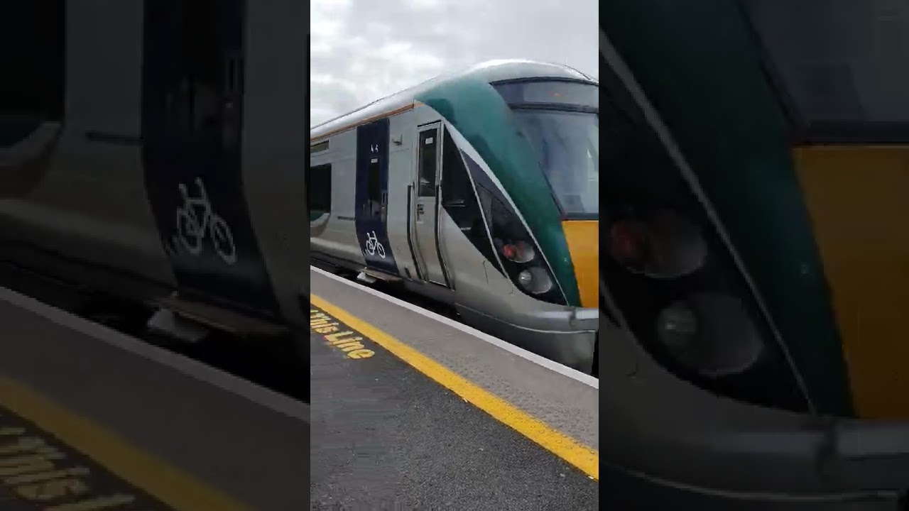 Class 22000 Departing Athenry Train Station County.Galway (11/June/2022)