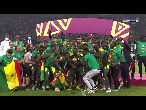 🏆🥇🥈 مراسم تتويج أبطال كأس أمم إفريقيا توتال إنرجيز - الكاميرون ٢٠٢١