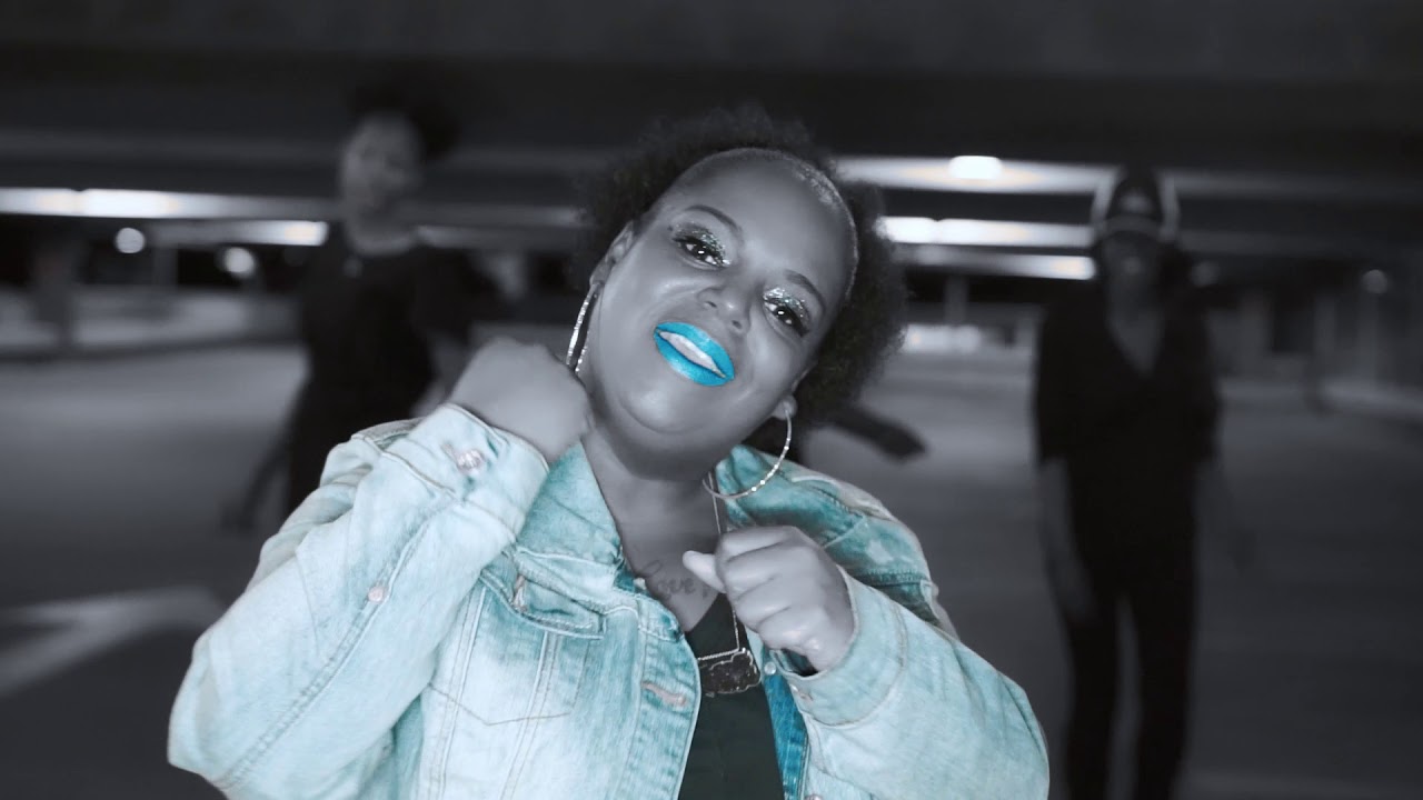 Ladii Girl Official "Banga On Me" video