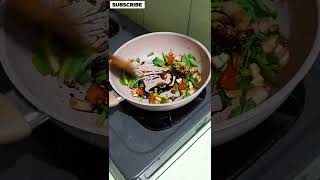 Resep nasi goreng bumbu terasi...cobain deh..#feedshorts #shortvideo #real #nasigoreng