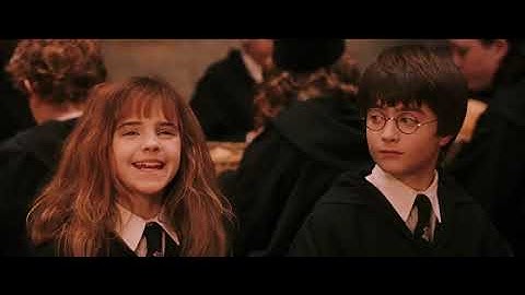 Nearly Headless Nick 😉(Movie vs Game) #hogwartslegacy #nearlyheadlessnick #hogwartslegacygameplay