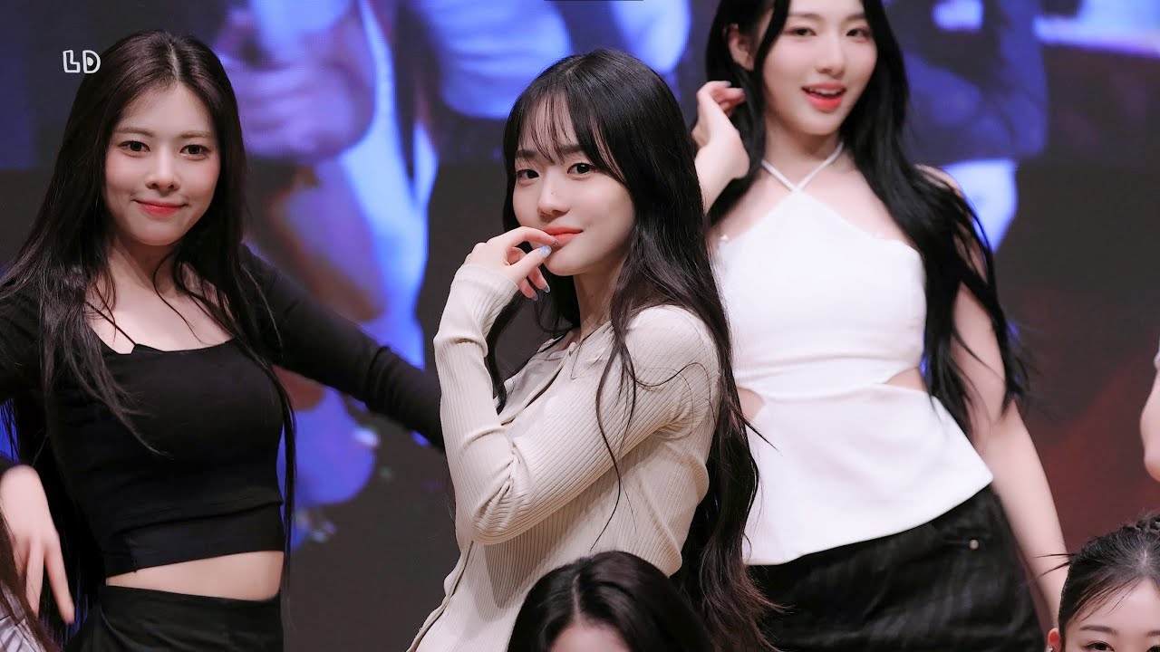 [4K] 230827 트리플에스 윤서연 (tripleS LOVElution) 'Girls' Capitalism' - 애플뮤직 팬싸인회 직캠 fancam