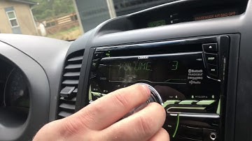 Changing the color and turning off the screen saver on a Clarion CX505