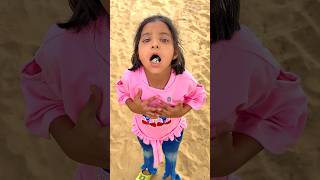 Gudiya ke Gale me chocolate🍫 fas...