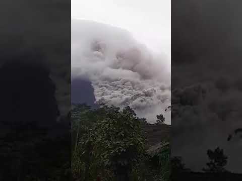 Erupsi Gunung Semeru 5 Februari 2023