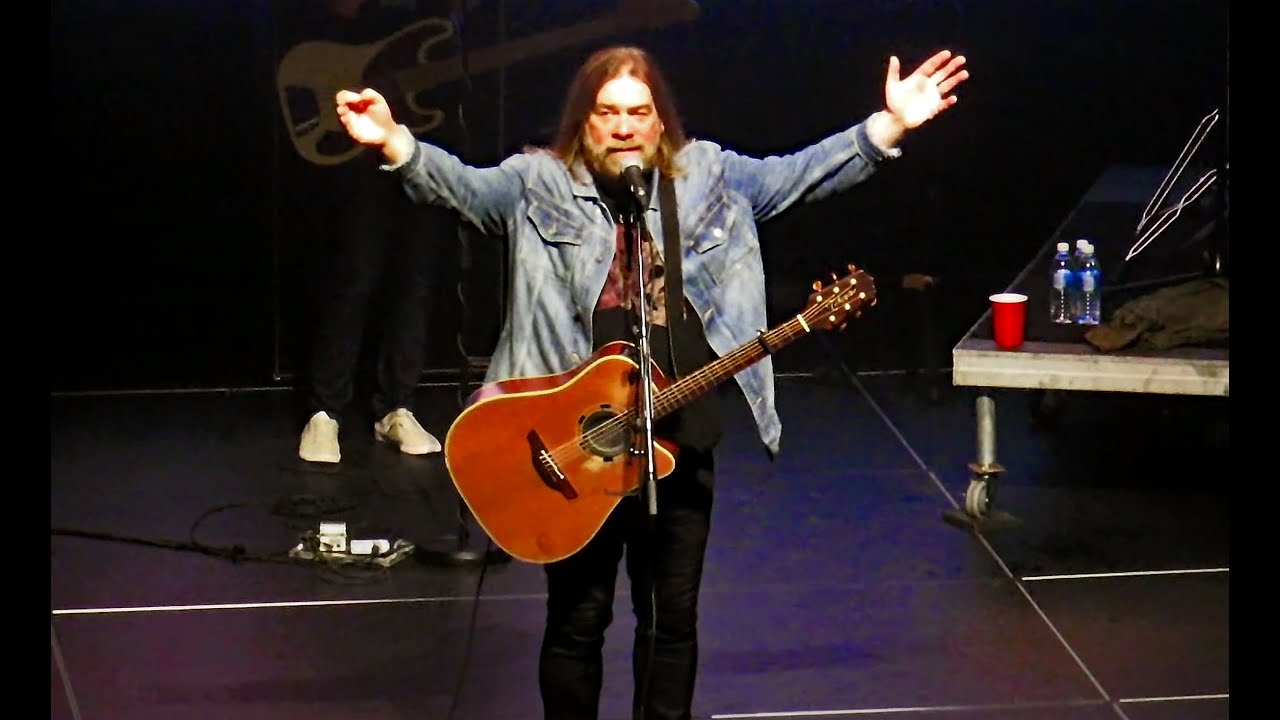 Welcome, Welcome Home: Alan Doyle & The Beautiful Beautiful Band, Jag Soundhouse, St. John's, NL