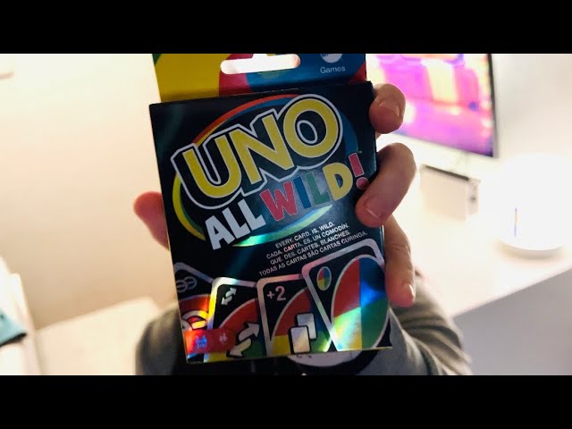 UNO: Wild Twists Playing Cards - Greenfield Games