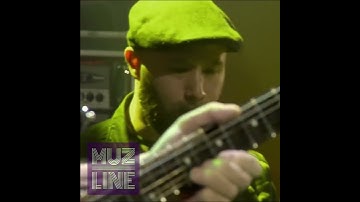 Thumbnail of Chris Rea playing "Looking for the Summer" | #shorts