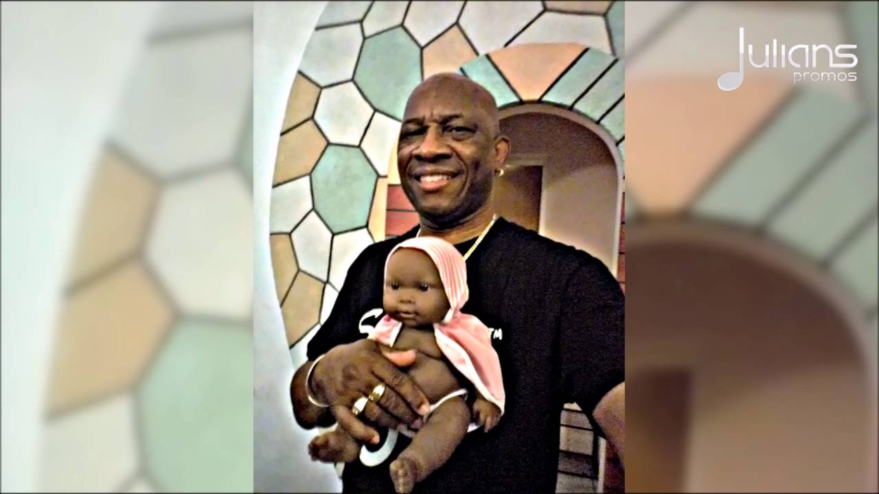 Sir Oungku & The Red Hot Flames - Voodoo Darlee "2016 Soca" (Antigua)